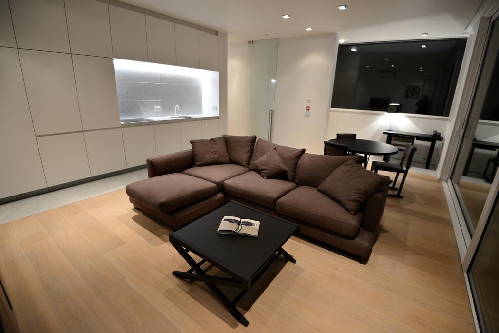 Guesthouse Svilla เทิร์นเฮาท์ ภายนอก รูปภาพ